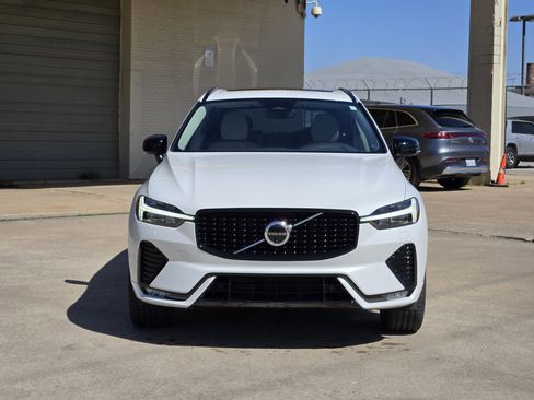 Used 2024 Volvo XC60 B5 Plus w/ Protection Package Premier image 6