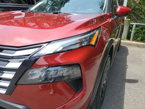 Certified 2025 Nissan Rogue SV AWD/4WD image 35