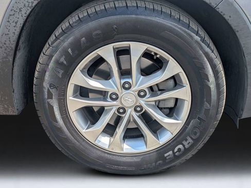 Used 2019 Hyundai Santa Fe SE AWD/4WD image 11