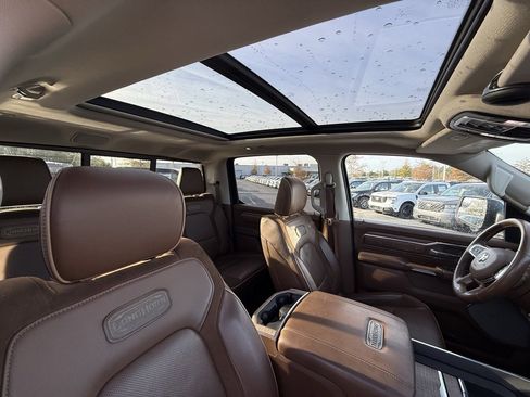 Used 2024 RAM 1500 Limited image 32