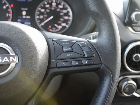 Used 2025 Nissan Sentra S image 11