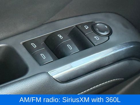 Used 2026 Chevrolet Traverse LT AWD/4WD image 32