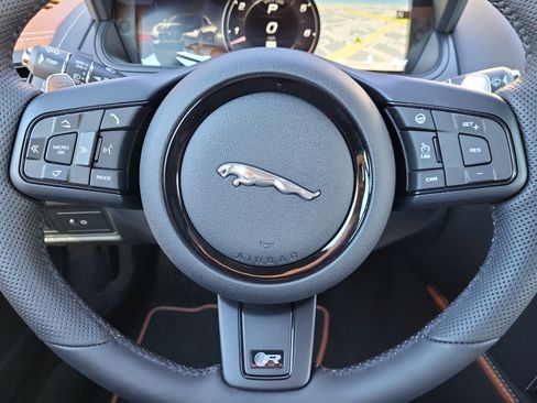 New 2024 Jaguar F-TYPE R image 9