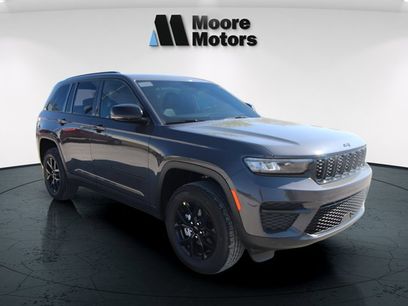 New 2025 Jeep Grand Cherokee Altitude