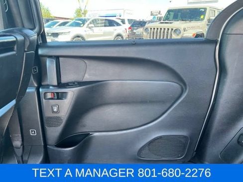 Used 2018 Chrysler Pacifica Touring-L Plus w/ Advanced Safetytec Group FWD image 31