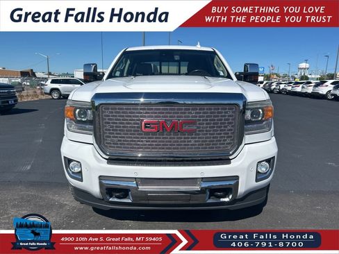 Used 2016 GMC Sierra 2500 Denali w/ Driver Alert Package AWD/4WD image 2