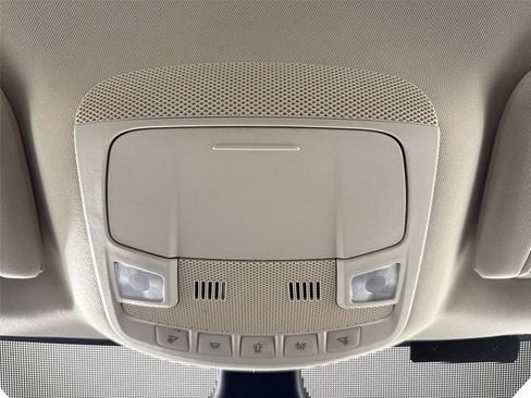 Used 2023 Ford Edge SEL image 6