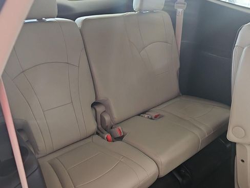 Used 2020 Buick Enclave Essence w/ Sound and Sites Package AWD/4WD image 15