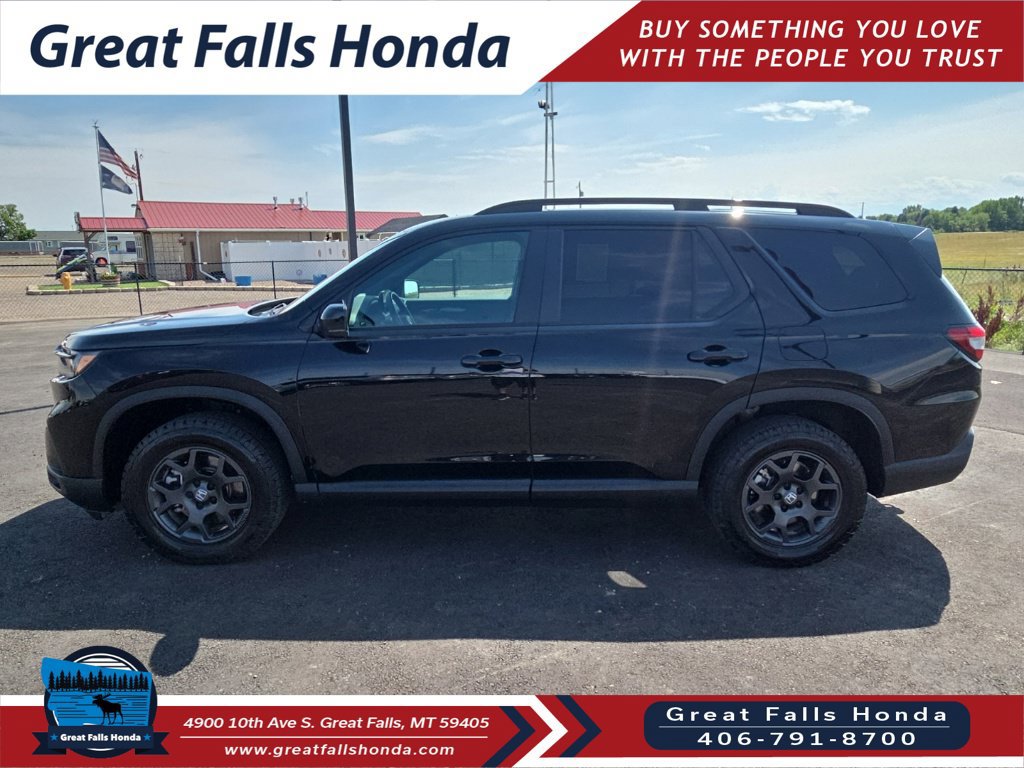 Certified 2025 Honda Pilot TrailSport image 4