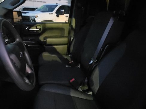 Used 2024 Chevrolet Silverado 1500 Custom Trail Boss w/ Midnight Edition AWD/4WD image 23