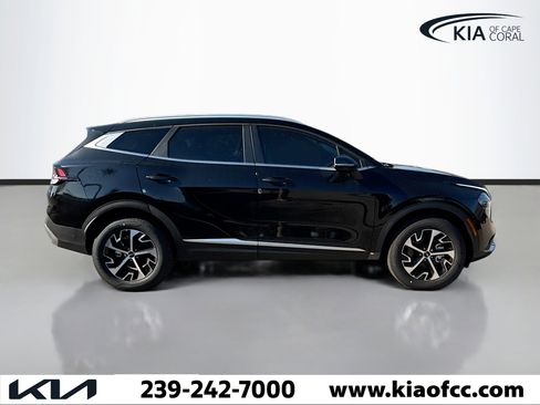 New 2025 Kia Sportage EX image 6