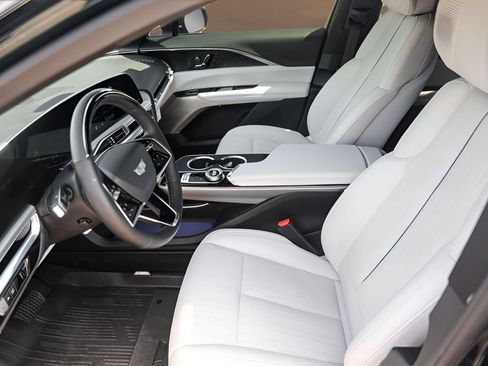 Certified 2024 Cadillac Lyriq Luxury w/ LPO, Floor Liner Package RWD image 9
