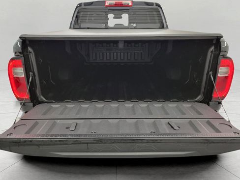 Used 2024 GMC Canyon Denali AWD/4WD image 16