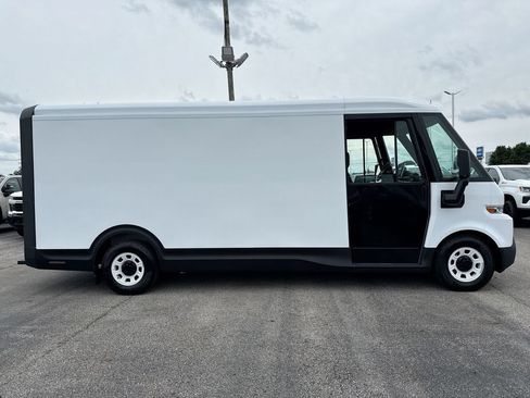 Used 2024 Chevrolet Brightdrop 600 w/ Battery Pack, Max Range AWD/4WD image 6