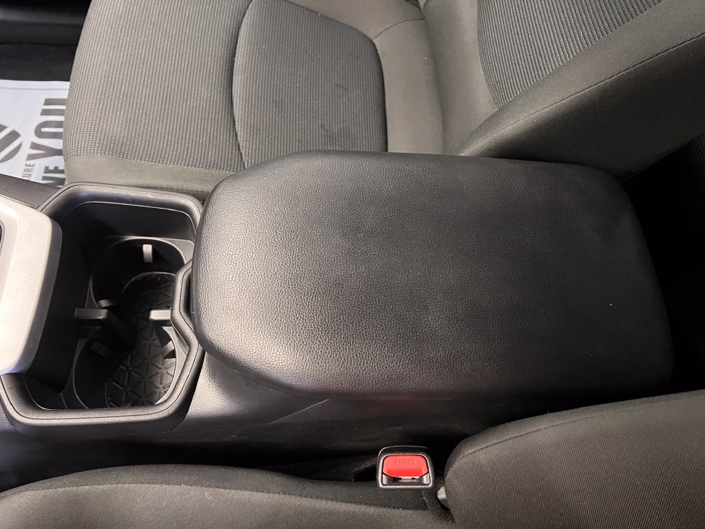 Used 2025 Toyota RAV4 LE AWD/4WD image 28