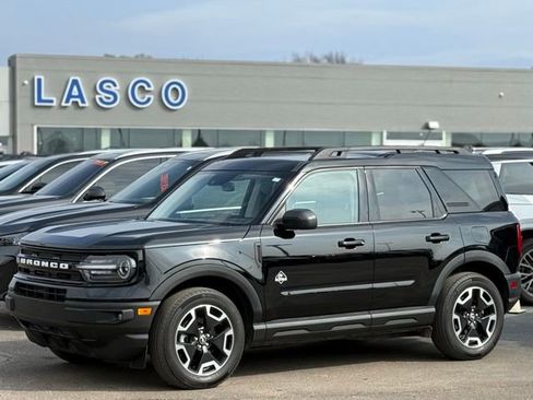 Used 2023 Ford Bronco Sport Outer Banks w/ Tech Package image 1