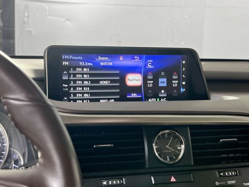 Used 2018 Lexus RX 450h AWD image 15