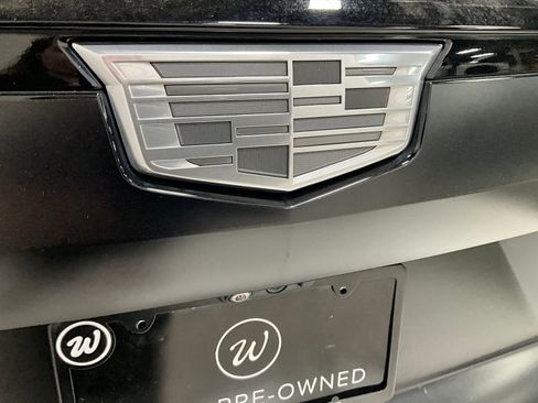 Used 2021 Cadillac Escalade Sport Platinum AWD/4WD image 31