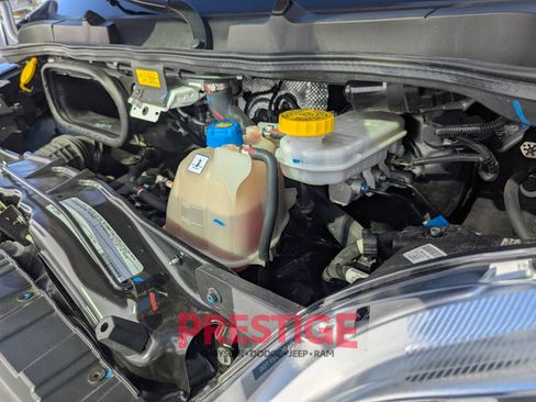 Used 2025 RAM ProMaster 2500 w/ Convenience Group FWD image 32
