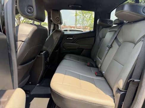 Used 2023 Chevrolet Colorado ZR2 w/ ZR2 Convenience Package III AWD/4WD image 13