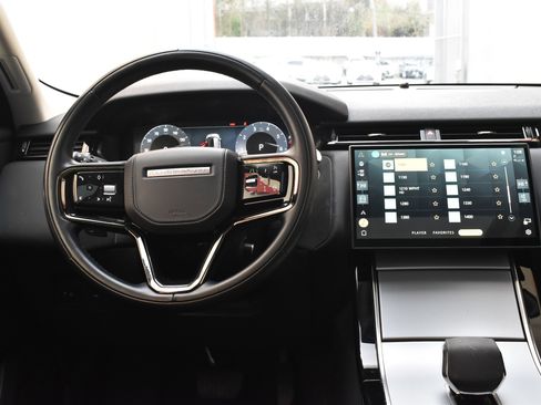 Used 2024 Land Rover Range Rover Velar S image 28