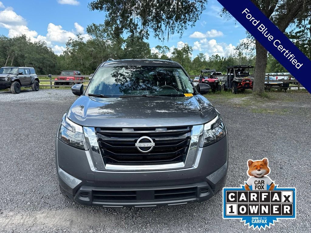 Used 2025 Nissan Pathfinder SV FWD image 11