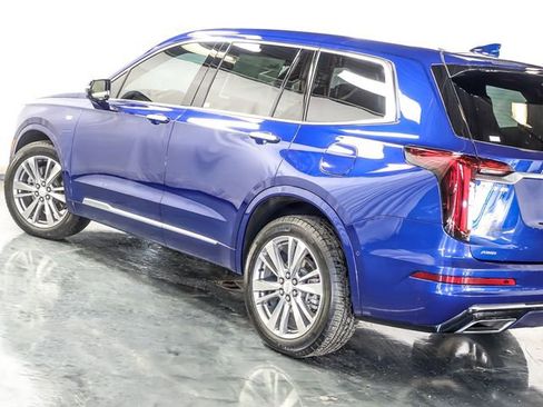 Certified 2023 Cadillac XT6 Premium Luxury w/ Technology Package image 11