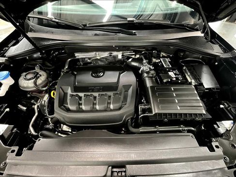 Used 2022 Volkswagen Tiguan S image 12