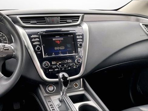 Used 2023 Nissan Murano SV image 7