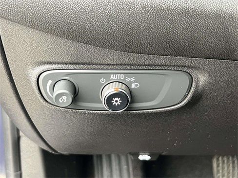 Certified 2023 Chevrolet Equinox RS image 28