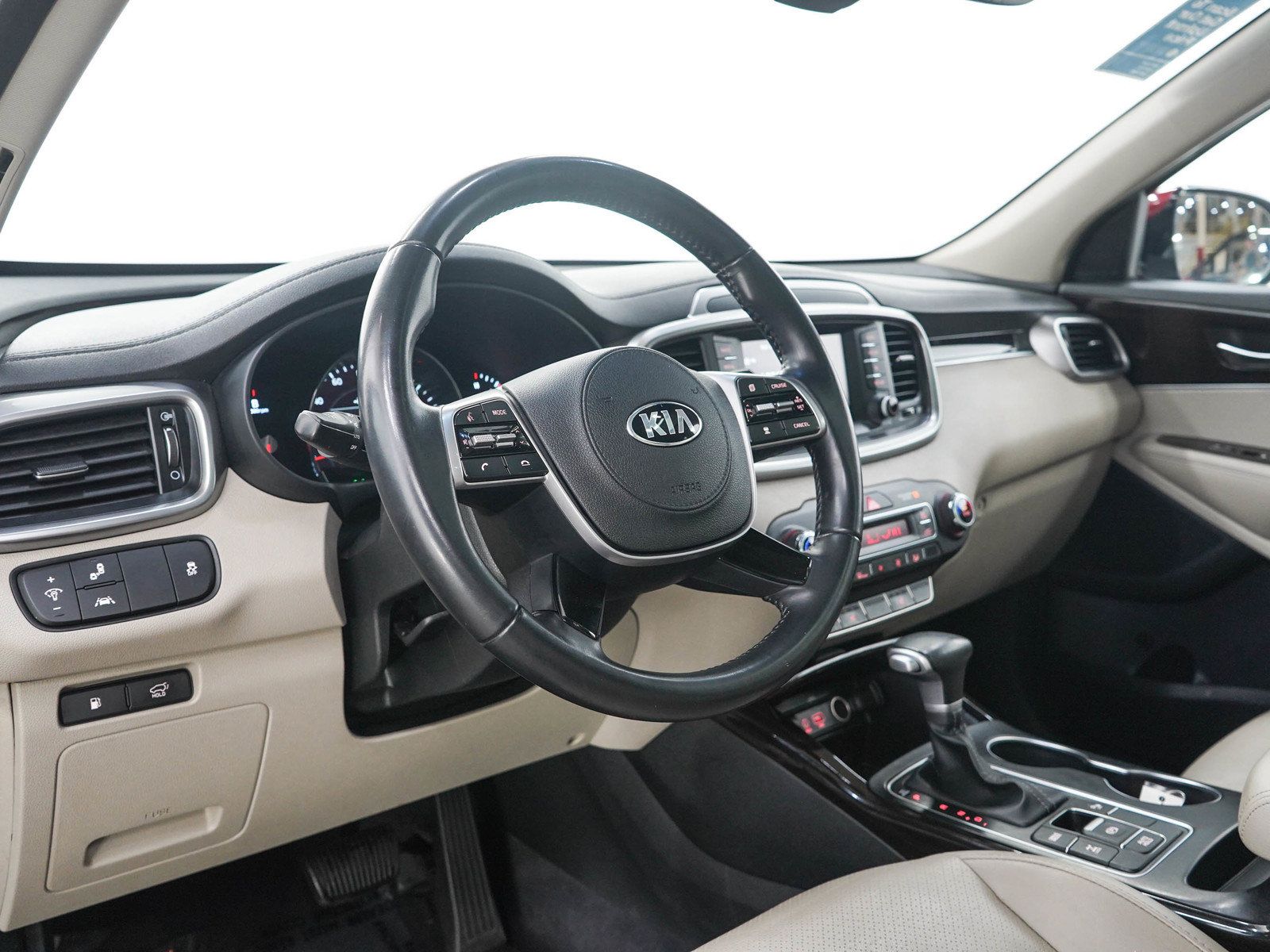 Used 2020 Kia Sorento EX AWD/4WD image 25