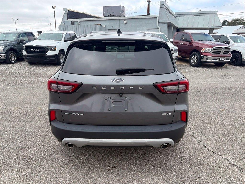 Used 2024 Ford Escape Active AWD/4WD image 5
