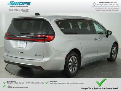 Used 2024 Chrysler Pacifica Limited