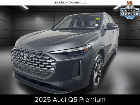 Used 2025 Audi Q5 Premium w/ Convenience Package AWD/4WD image 1