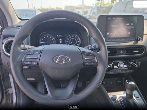 Used 2023 Hyundai Kona SEL FWD image 9