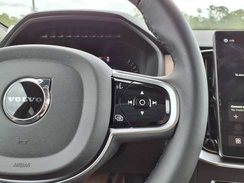 New 2026 Volvo XC90 B5 Ultra w/ Protection Package Premier image 16