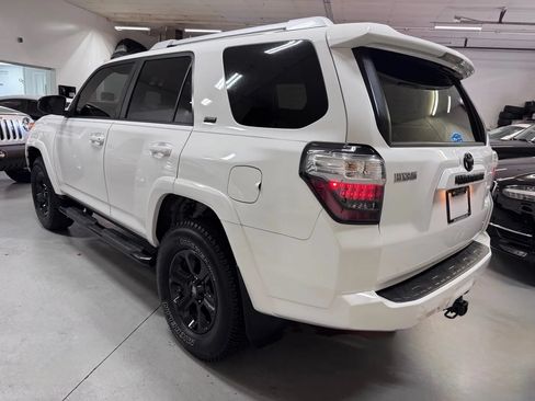 Used 2014 Toyota 4Runner SR5 RWD image 5
