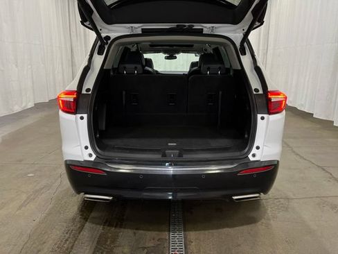 Used 2019 Buick Enclave Essence AWD/4WD image 13
