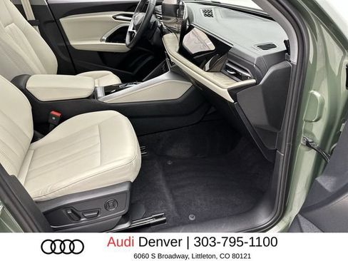 Used 2025 Audi Q5 Premium w/ Convenience Package AWD/4WD image 25