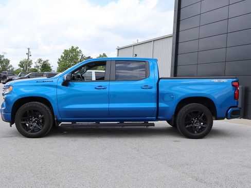 Used 2023 Chevrolet Silverado 1500 RST w/ Convenience Package II AWD/4WD image 2