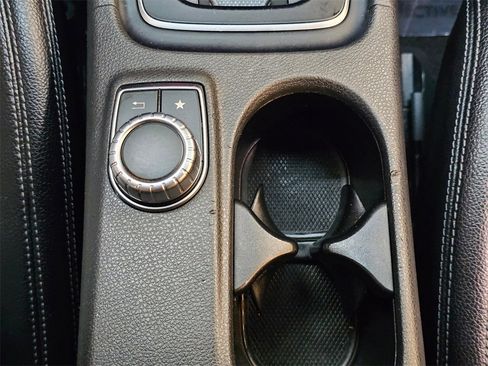 Used 2018 Mercedes-Benz CLA 250 image 29