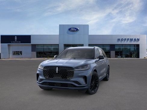 New 2025 Lincoln Aviator Reserve w/ Jet Appearance Package image 2