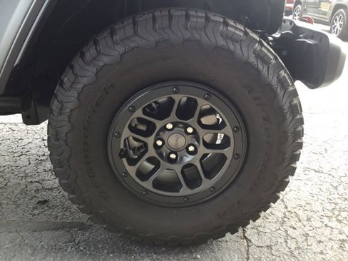 Used 2023 Jeep Wrangler Unlimited Rubicon w/ Xtreme 35 Tire Package image 32