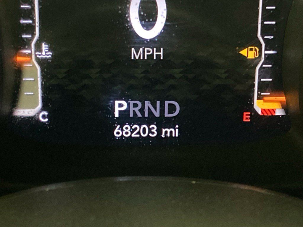 Used 2019 Jeep Wrangler Unlimited Sahara AWD/4WD image 12