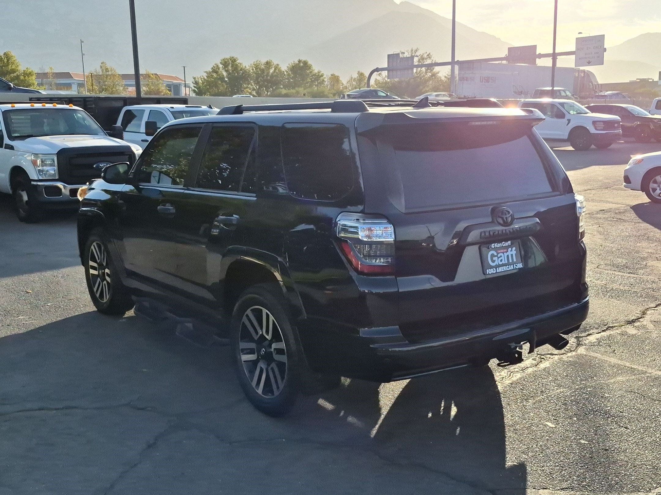 Used 2014 Toyota 4Runner Limited AWD/4WD image 8