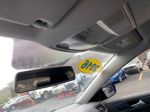 Used 2016 Volkswagen Jetta S image 20