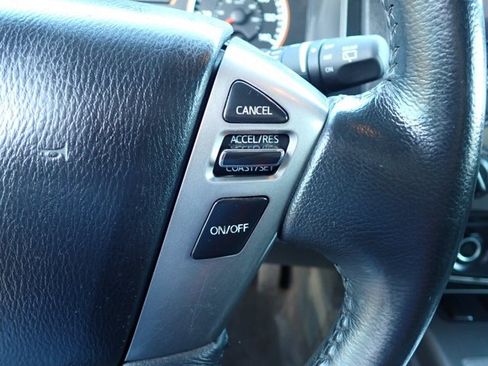 Used 2015 Nissan Armada SV AWD/4WD image 14