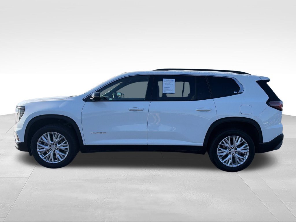 Used 2026 GMC Acadia Elevation w/ Elevation Premium Package FWD image 2