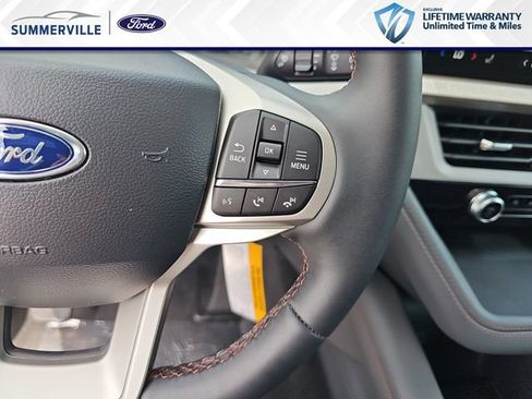 New 2026 Ford Explorer Active RWD image 22