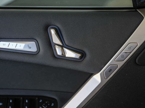 Used 2025 BMW iX xDrive50 w/ Premium Package image 22